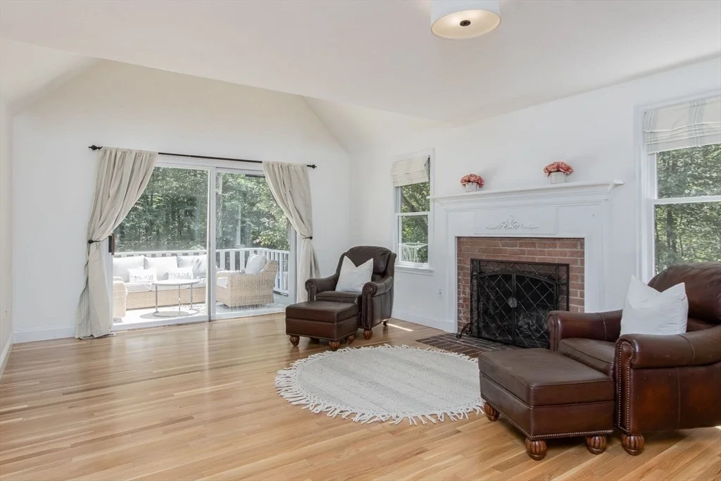 Photo of 8 Whitaker Ln