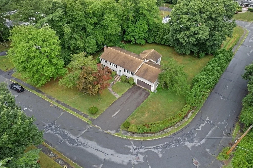 Photo of 17 Brewster Dr