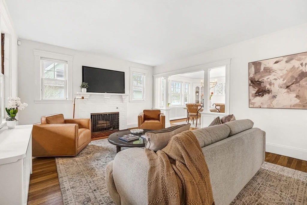Photo of 29 Thaxter Rd