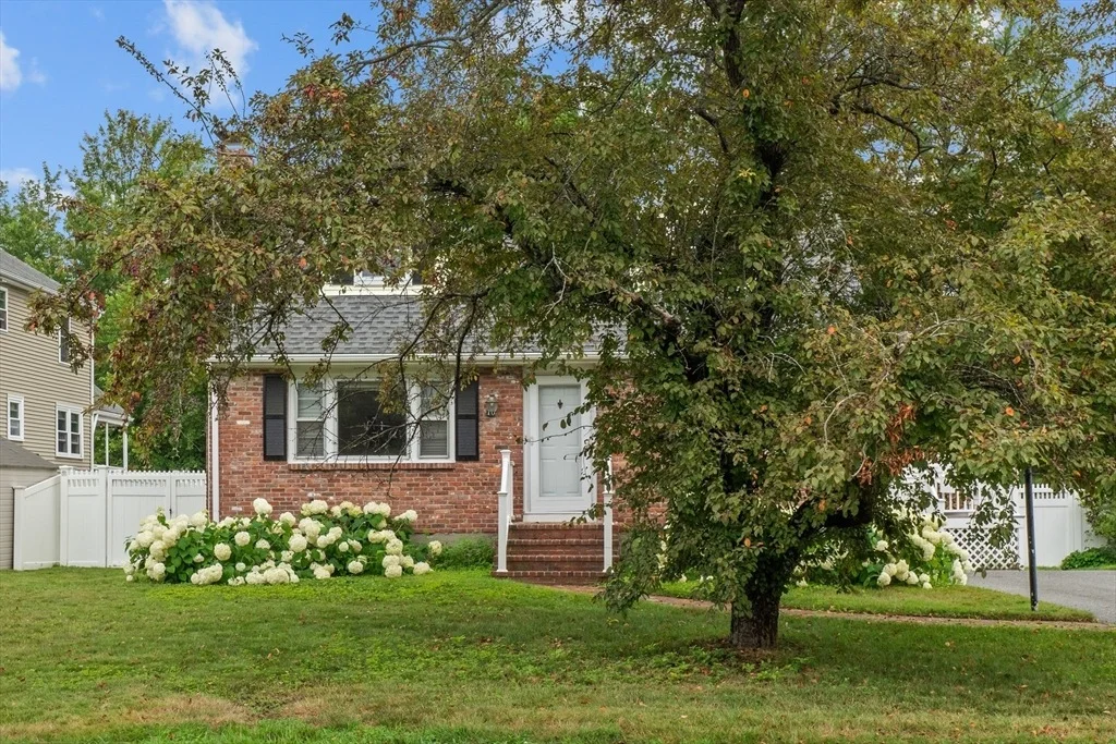Photo of 10 Poplar Street