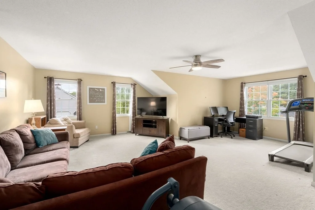 Photo of 75 Hillcrest Circle