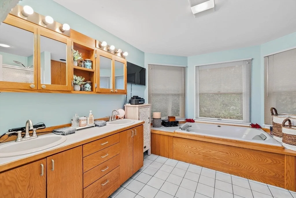 Photo of 37 Rydal Mount Dr