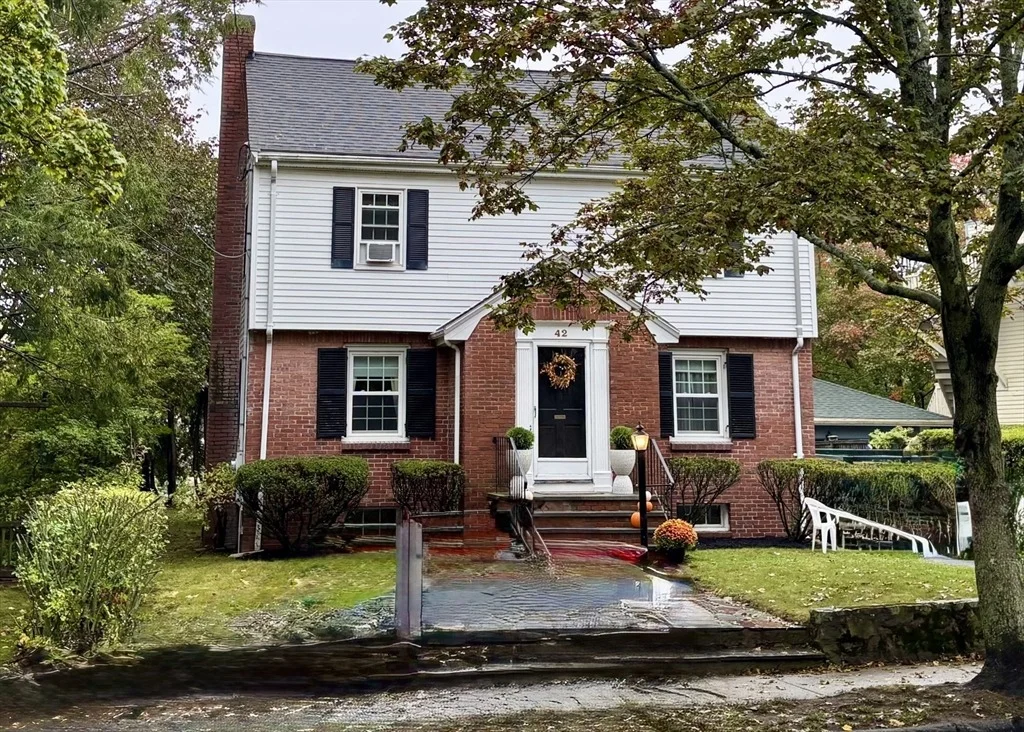 Photo of 42 Baker Ave