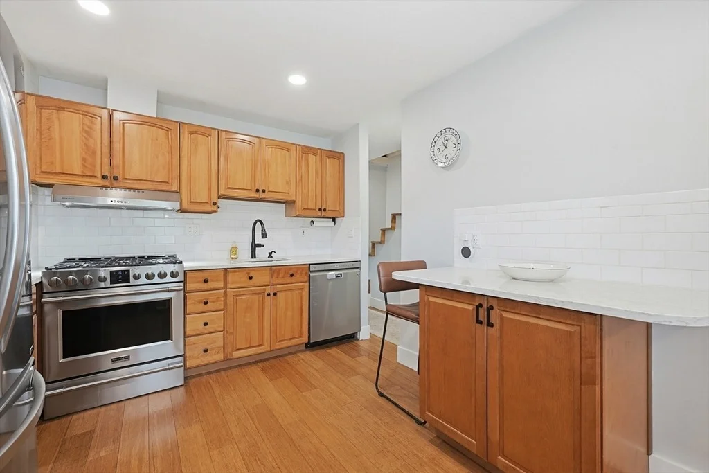 Photo of 16 Coolidge Ave