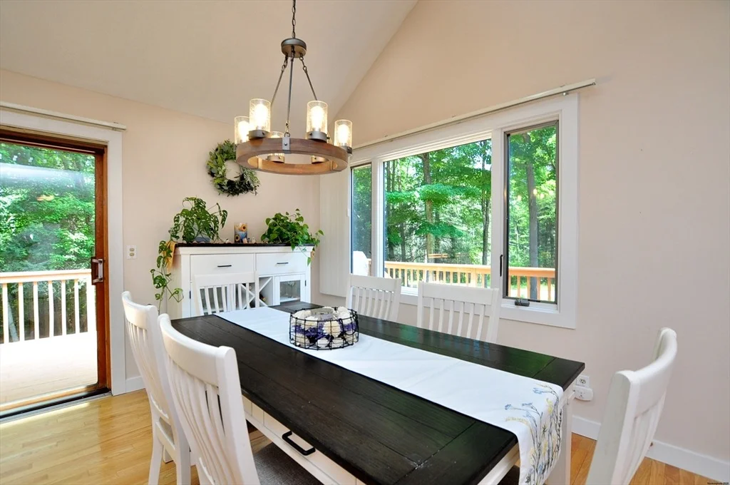 Photo of 154 Brook Ln