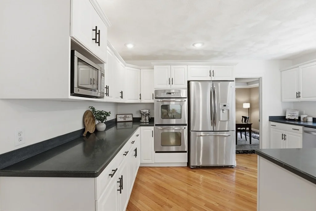 Photo of 4 Farnham Circle