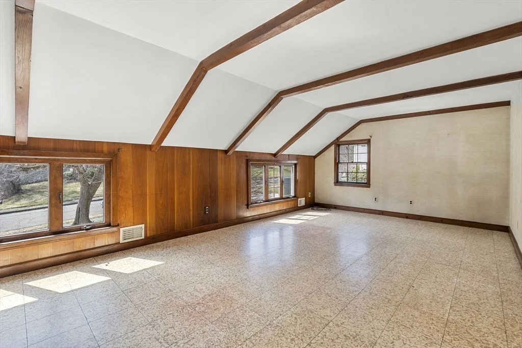 Photo of 7 Putney Ln
