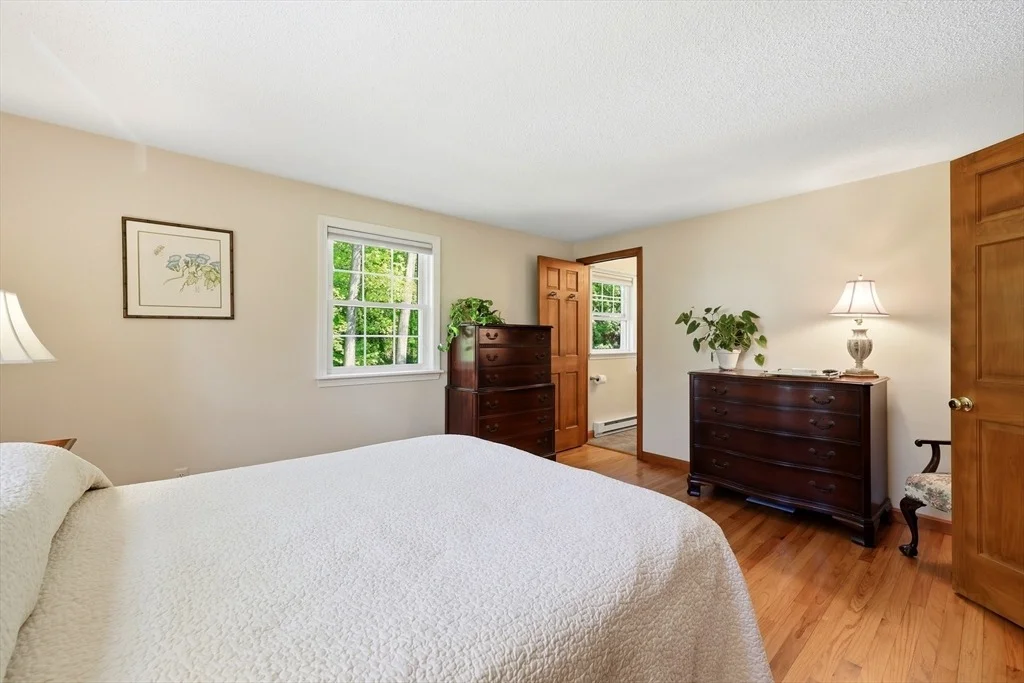 Photo of 9 Meadowbrook Drive