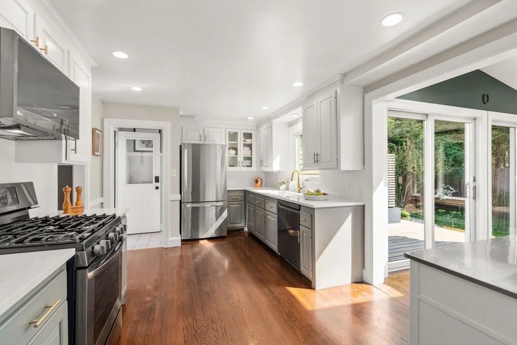 Photo of 52 Beaufort Ave