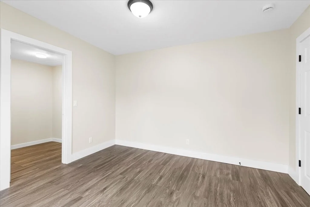 Photo of 123 Bay St