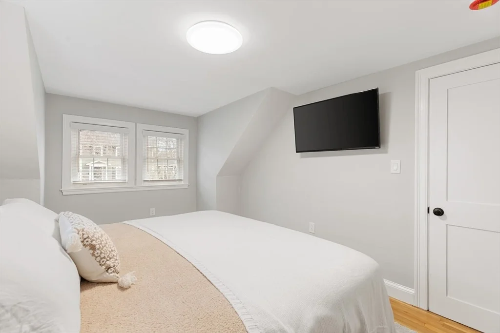 Photo of 53 Perkins St