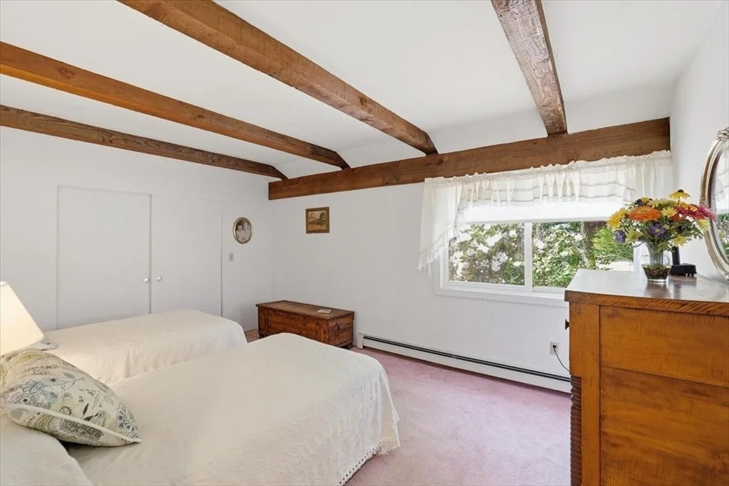 Photo of 40 Kittiwake Ln