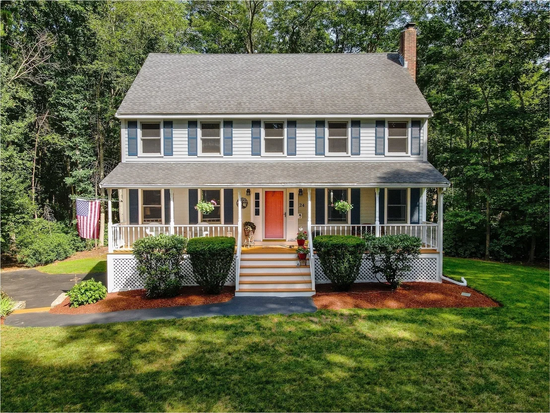 Photo of 24 Apache Way