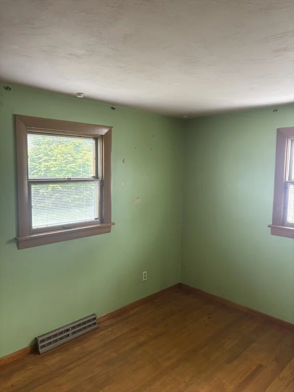 Photo of 81 Poplar St