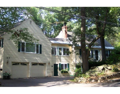 Photo of 185 Walnut Street