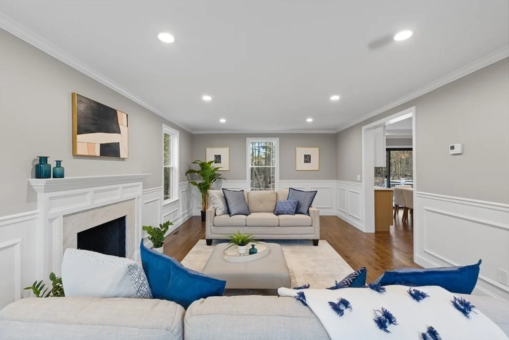 Photo of 12 Brookside Ln