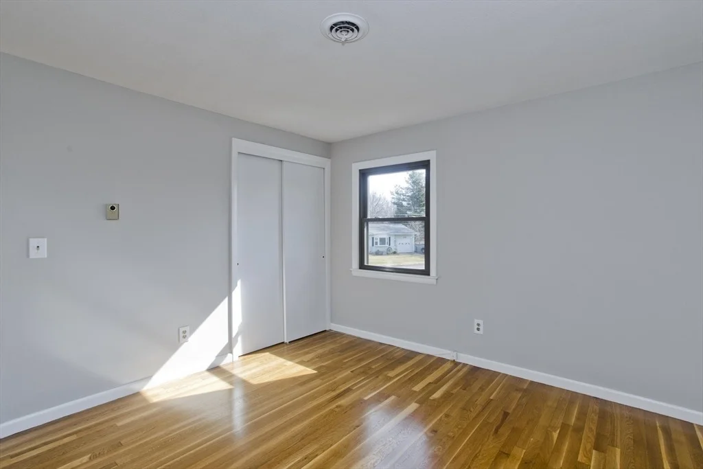 Photo of 185 Fletcher Cir