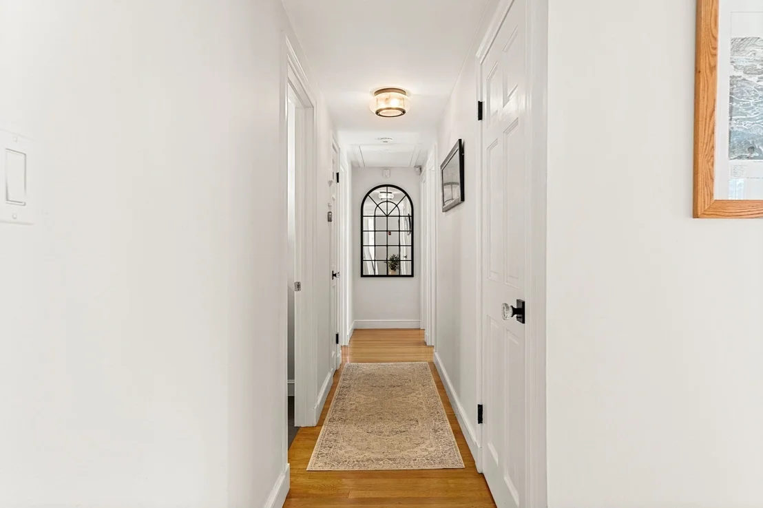 Photo of 5 Willowdale Rd