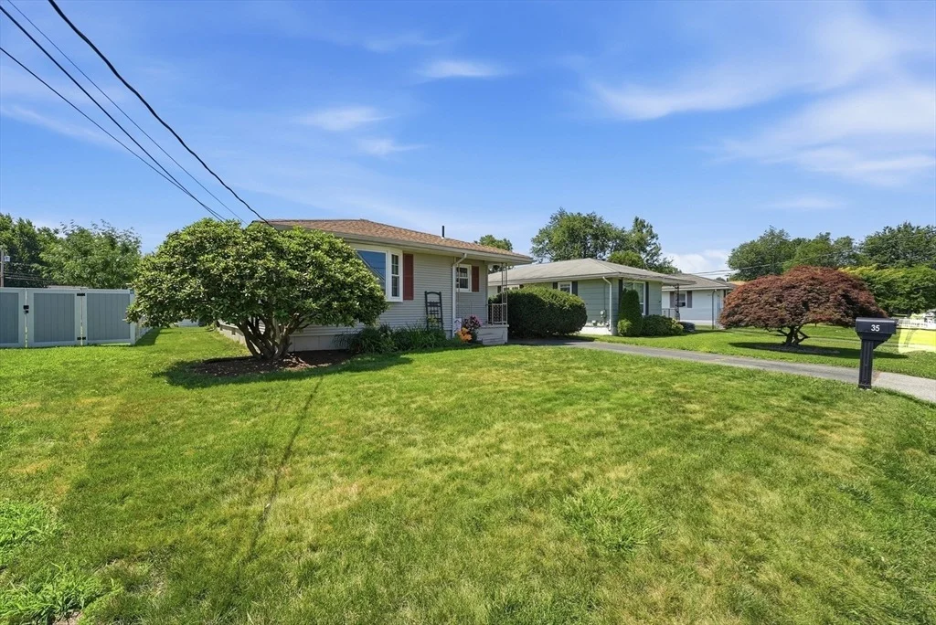 Photo of 35 Beaumont Ave