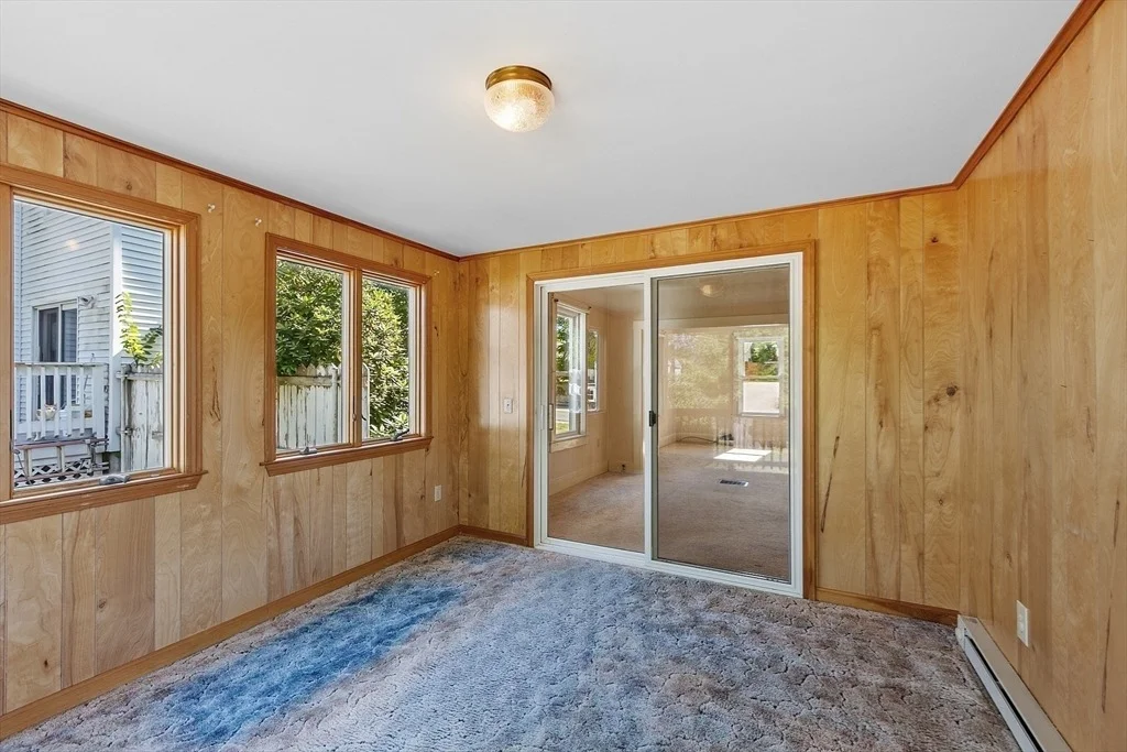 Photo of 33 West Meadow Road