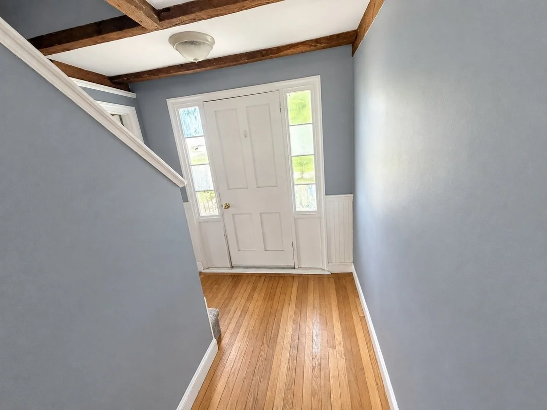 Photo of 137 Damon Rd