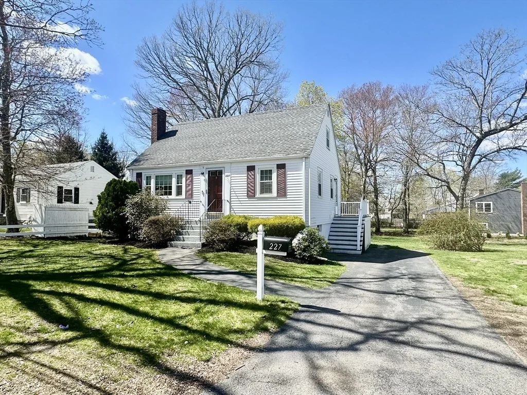 Photo of 227 Winter St