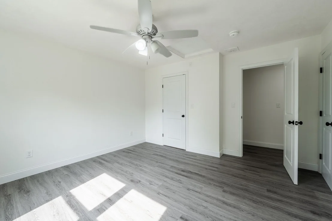 Photo of 109 Navy Yard Rd