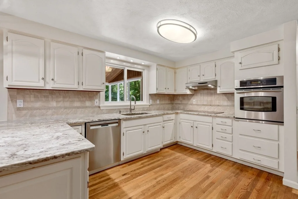 Photo of 40 Shadow Oak