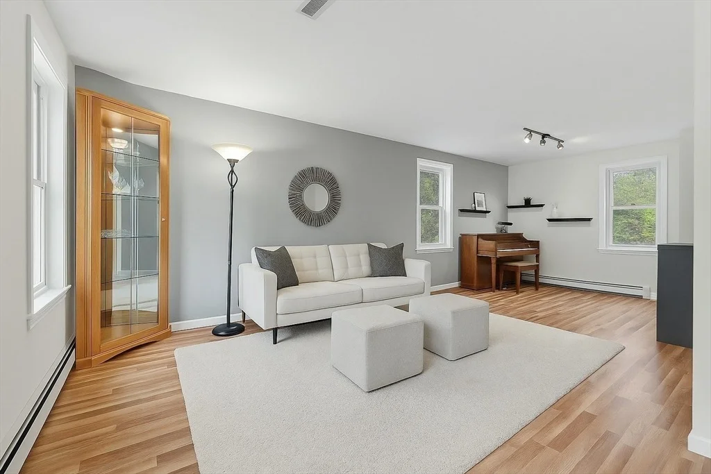 Photo of 3 Macleod Ln