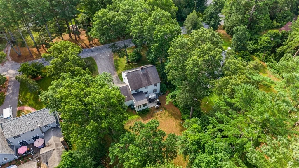 Photo of 48 Ichabod Ln
