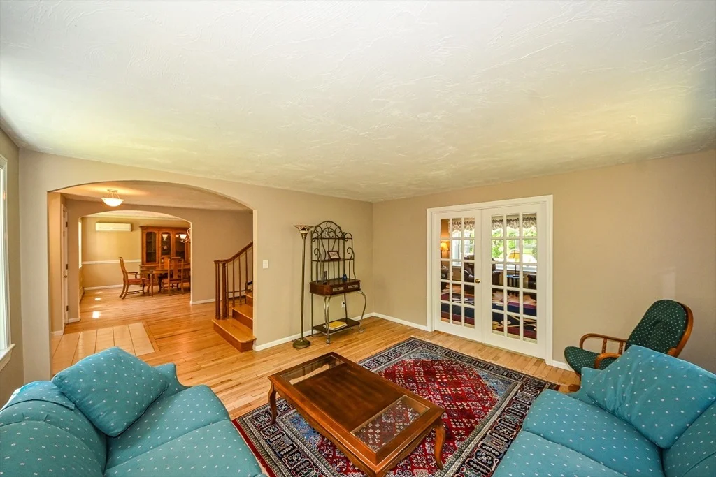 Photo of 311 Pine St (Stonewood Lane)