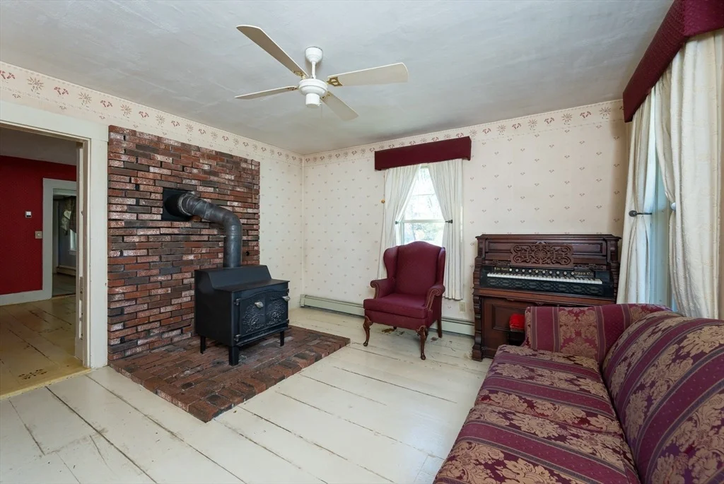 Photo of 369 Andover Road
