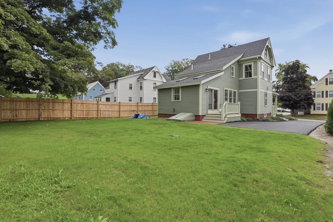 Photo of 14 Maple