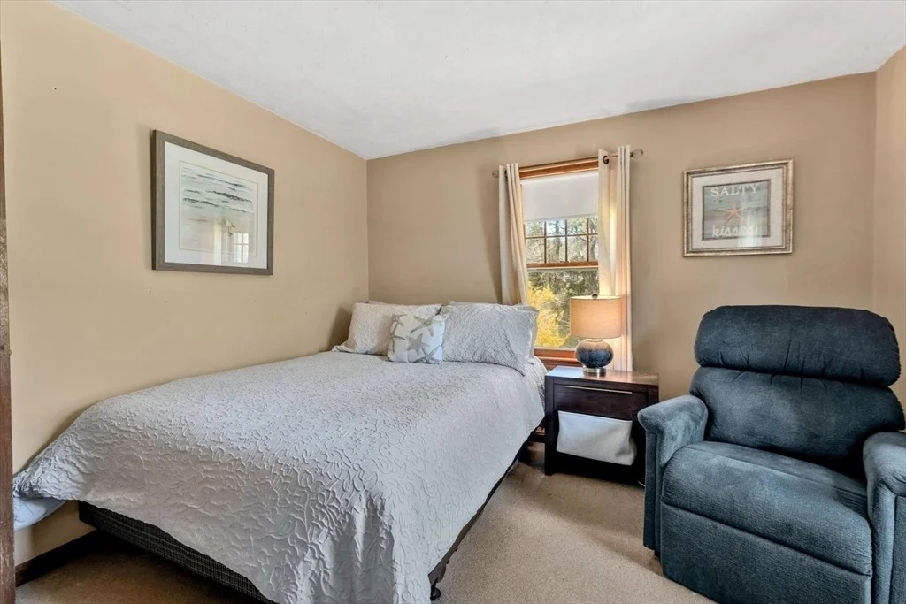 Photo of 5 Maple Ln