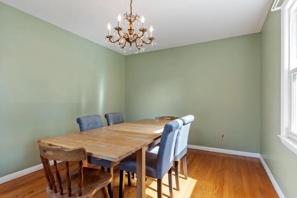 Photo of 5 Sasur St