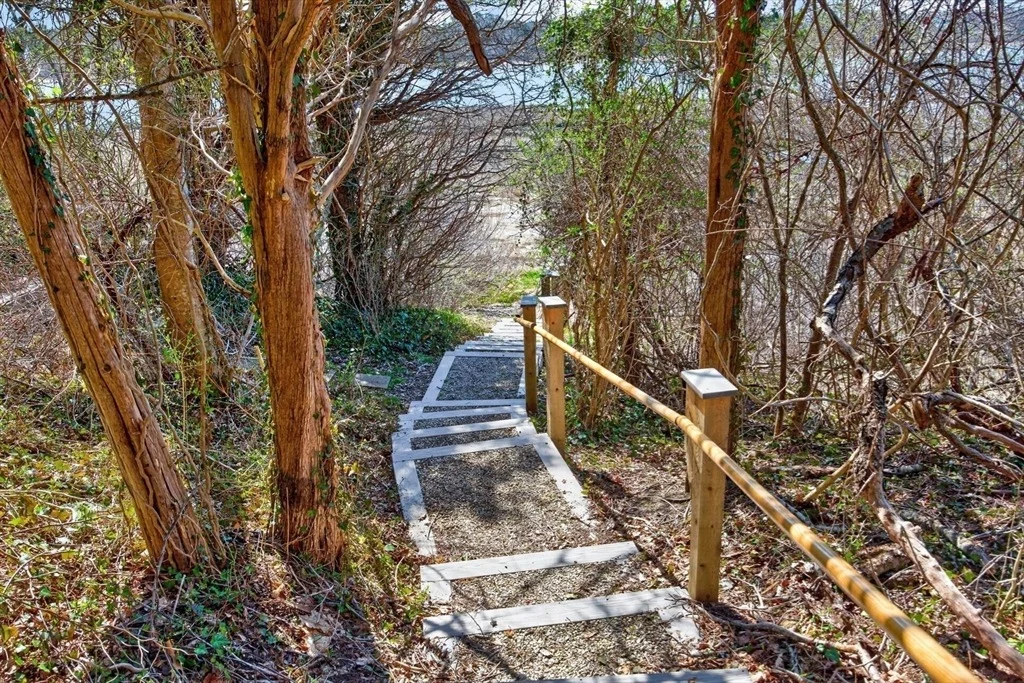 Photo of 250 Mary Chase Rd