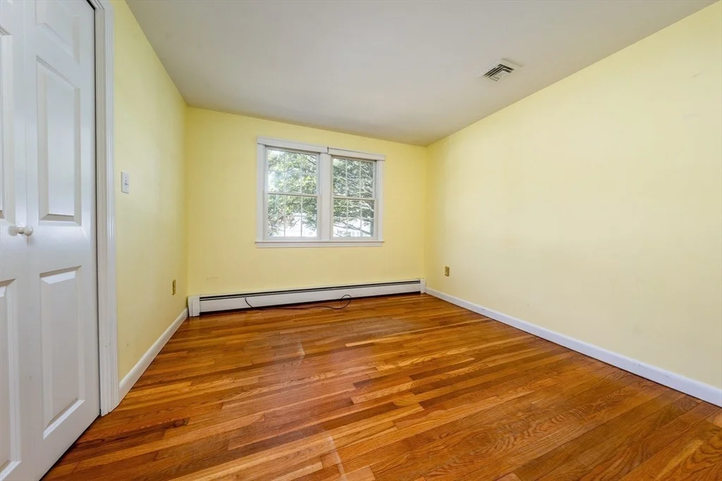 Photo of 21 Wilton Dr