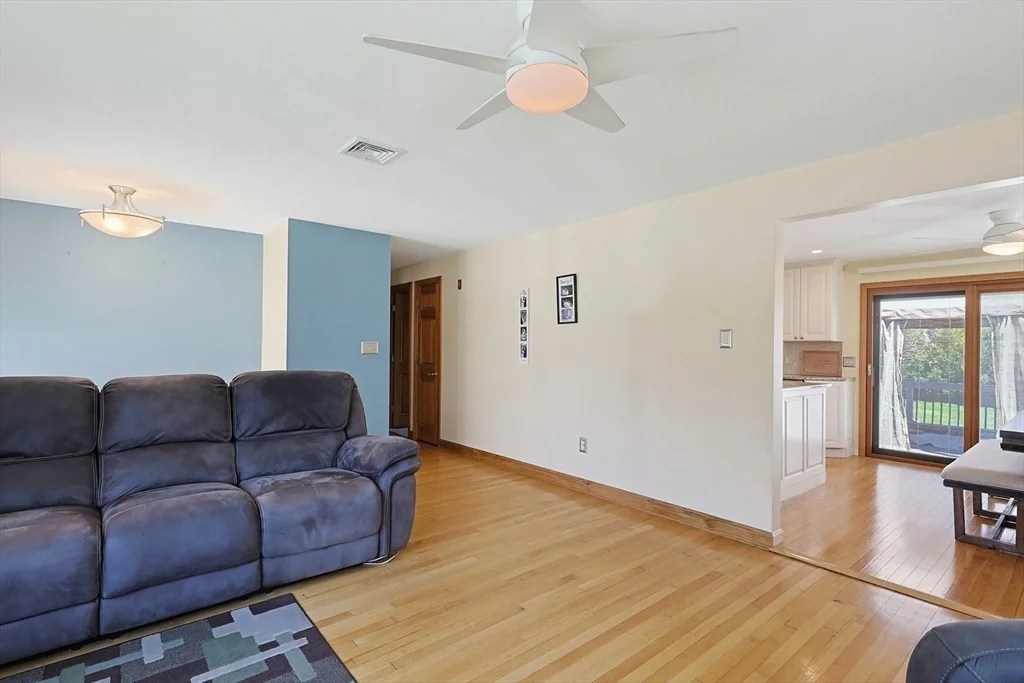 Photo of 132 Jean Dr