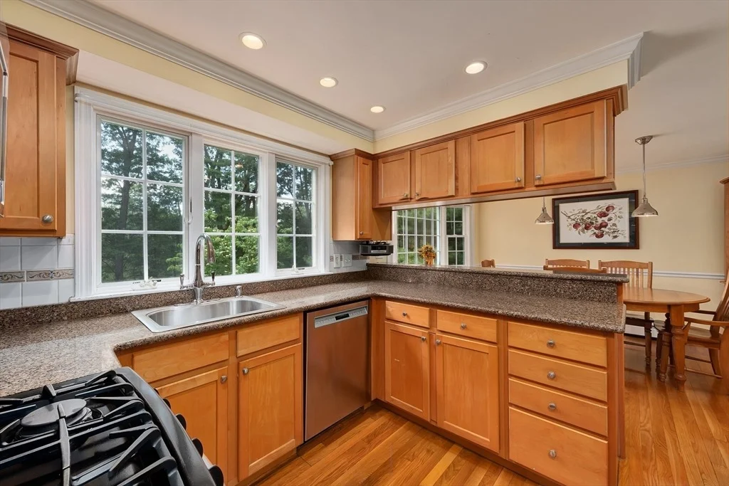 Photo of 76 Parsonage Ln
