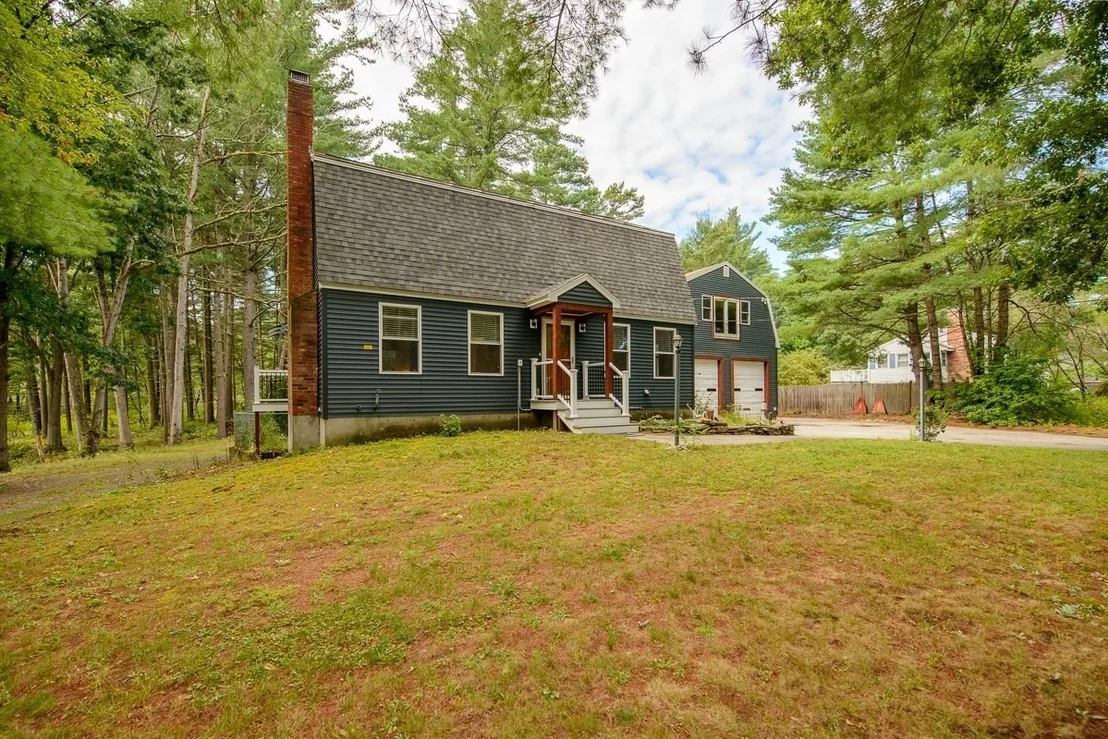 Photo of 135 Lowell Rd