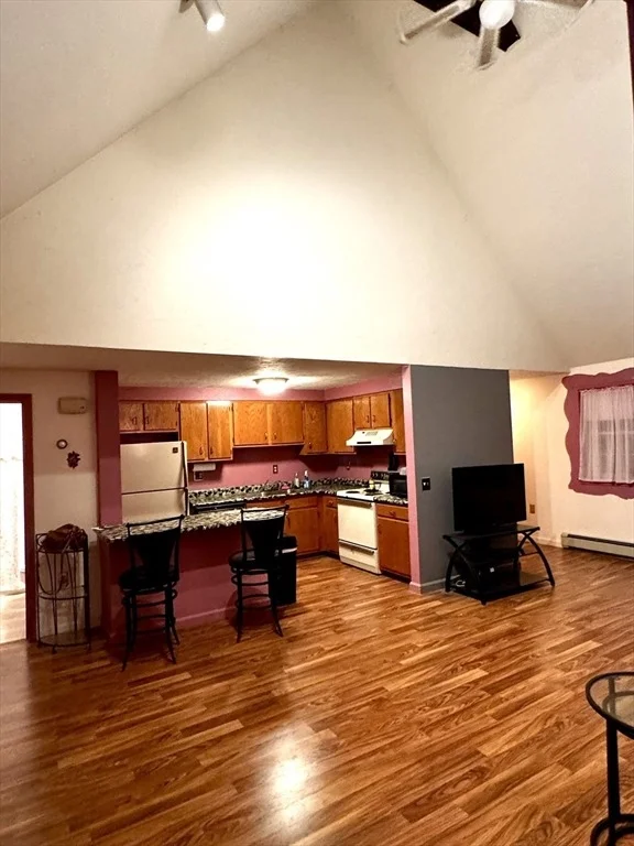Photo of Unit 4 at 4 Bayberry Dr