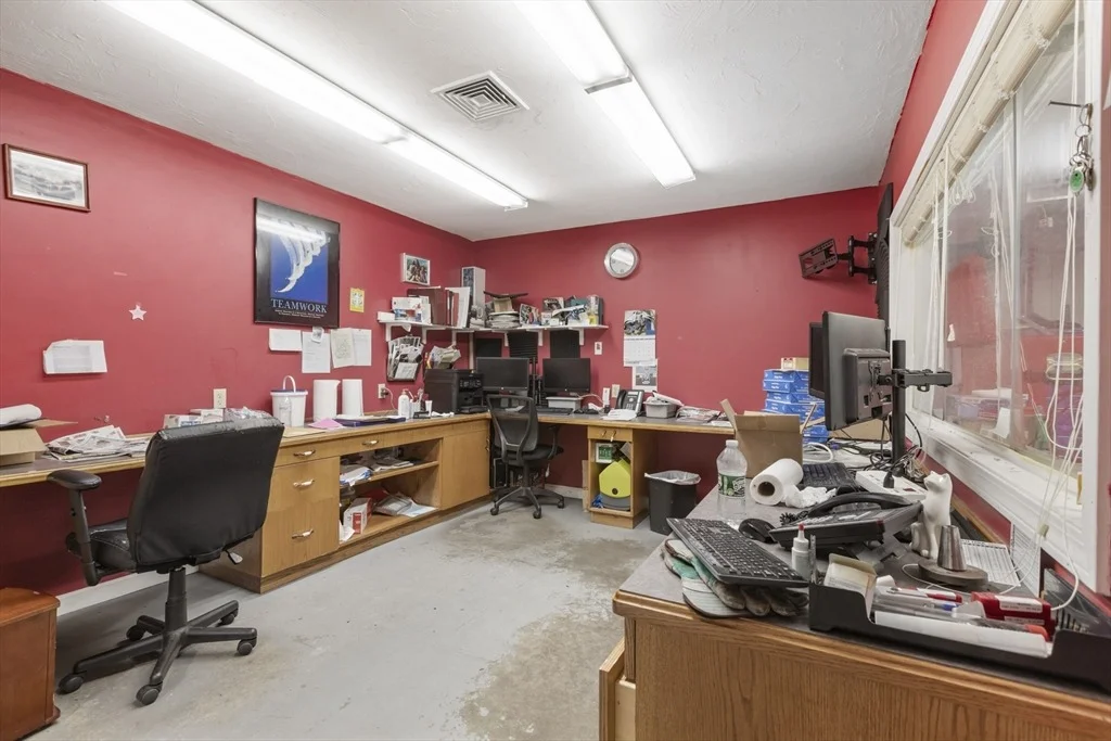 Photo of 150 Gilbert St