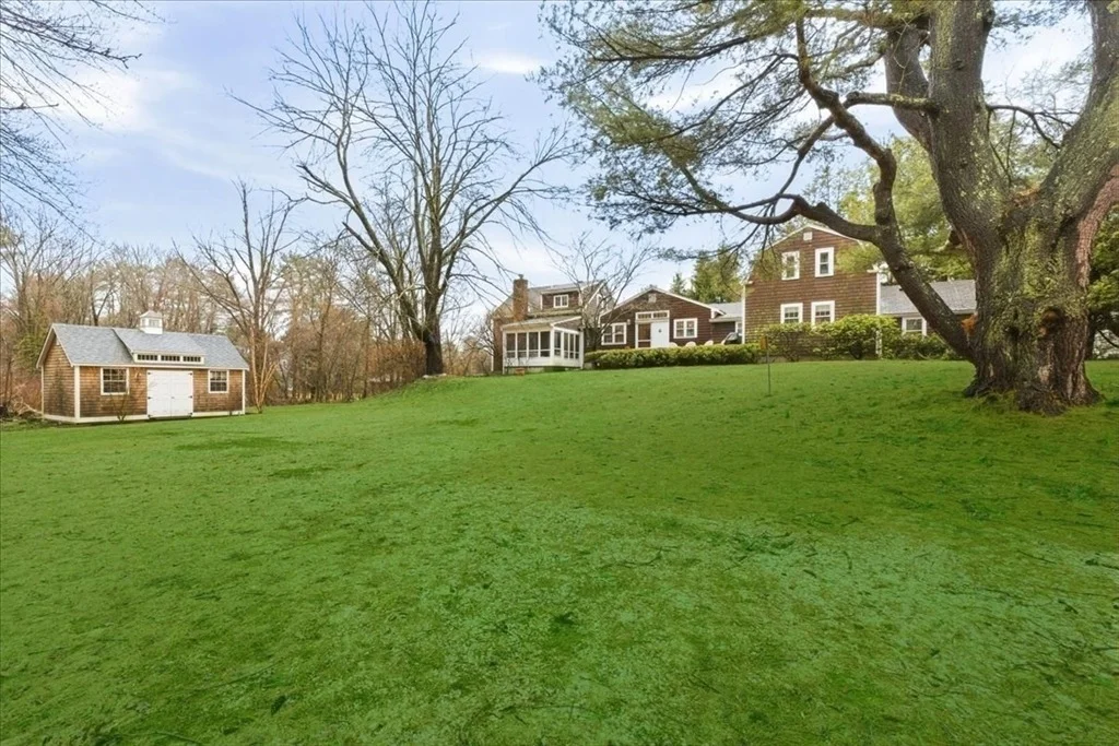 Photo of 75 High Rock