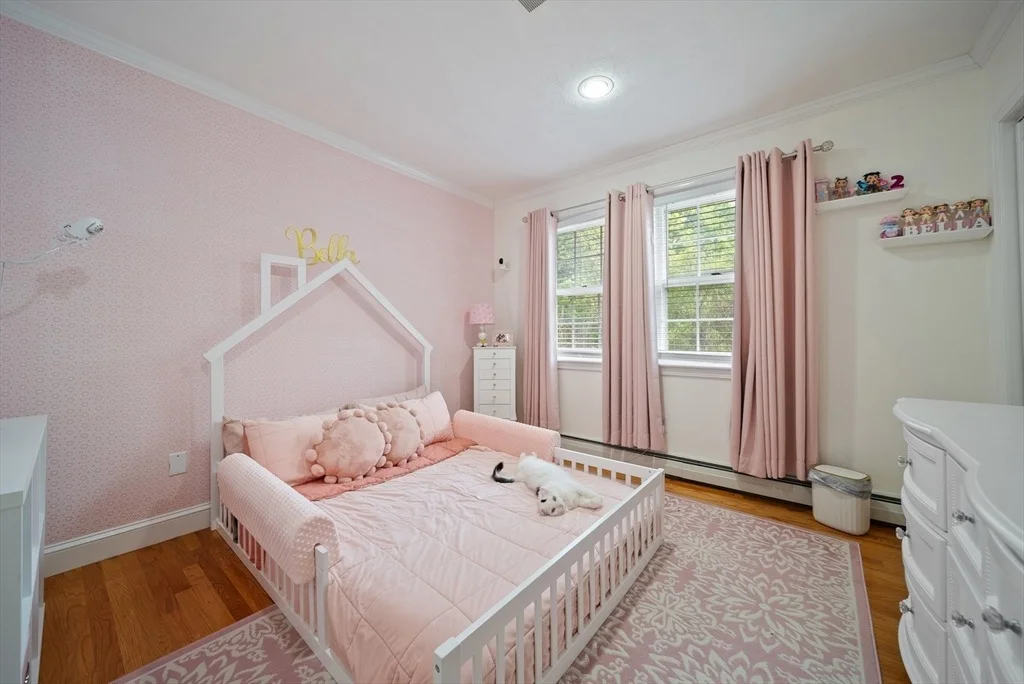 Photo of 87 Hammersmith Dr