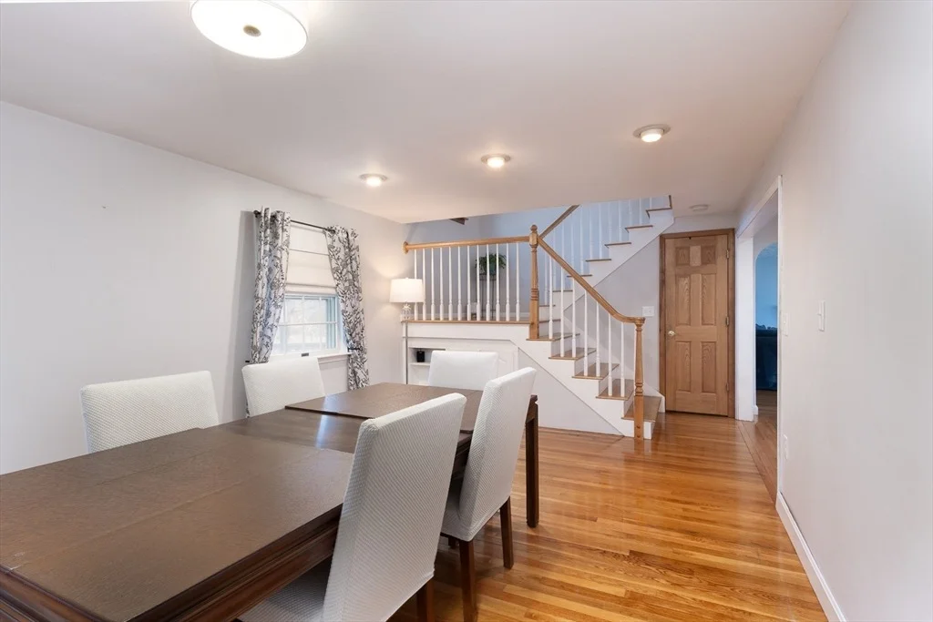 Photo of 4 Briarcliff Ln