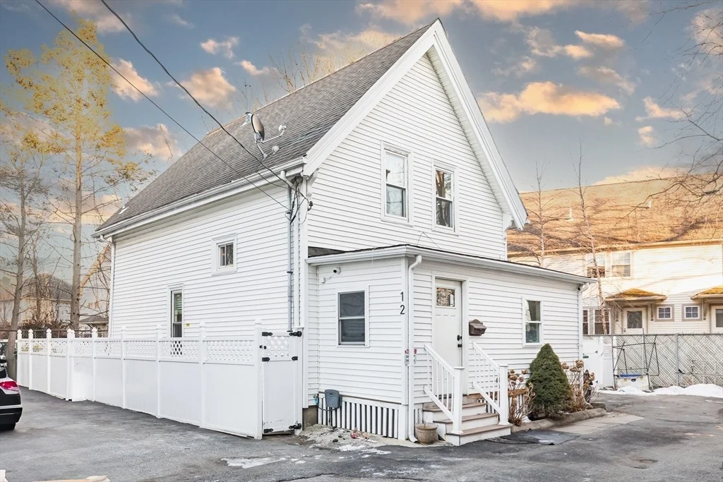 Photo of 12 Warren Pl