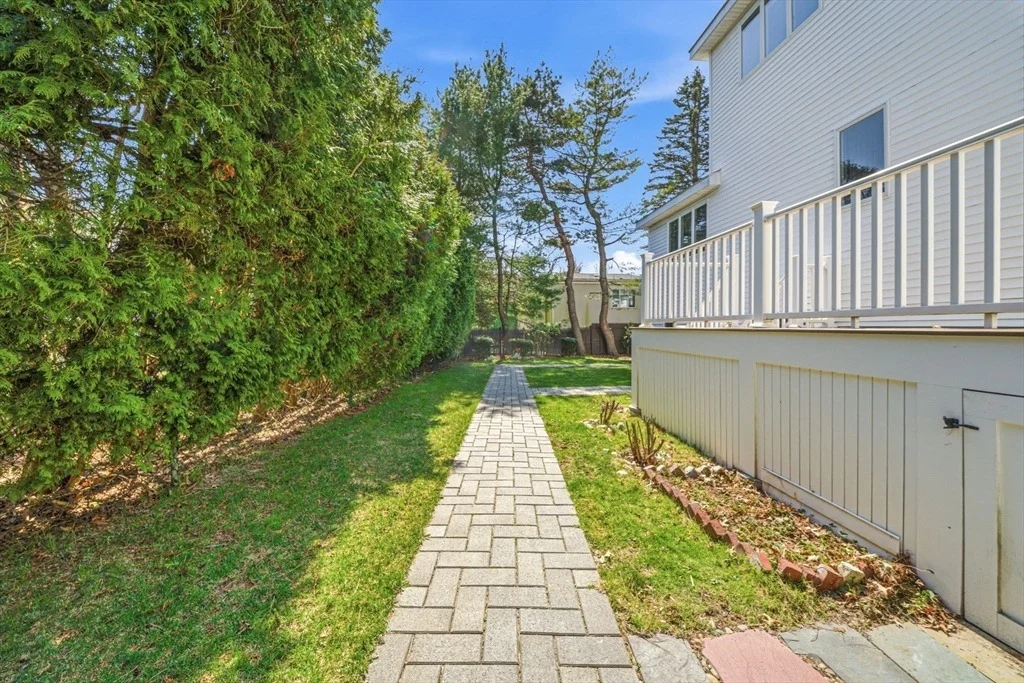 Photo of 124 Deborah Rd