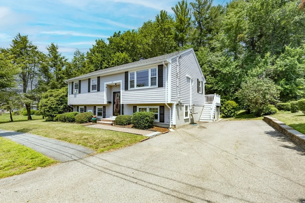 Photo of 27 Hayes Ave