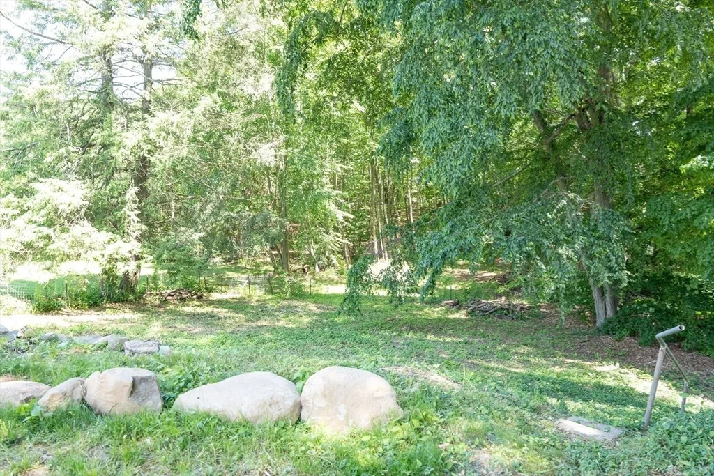 Photo of 1386 Piper Rd