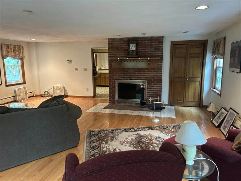 Photo of 9 College Pond Drive